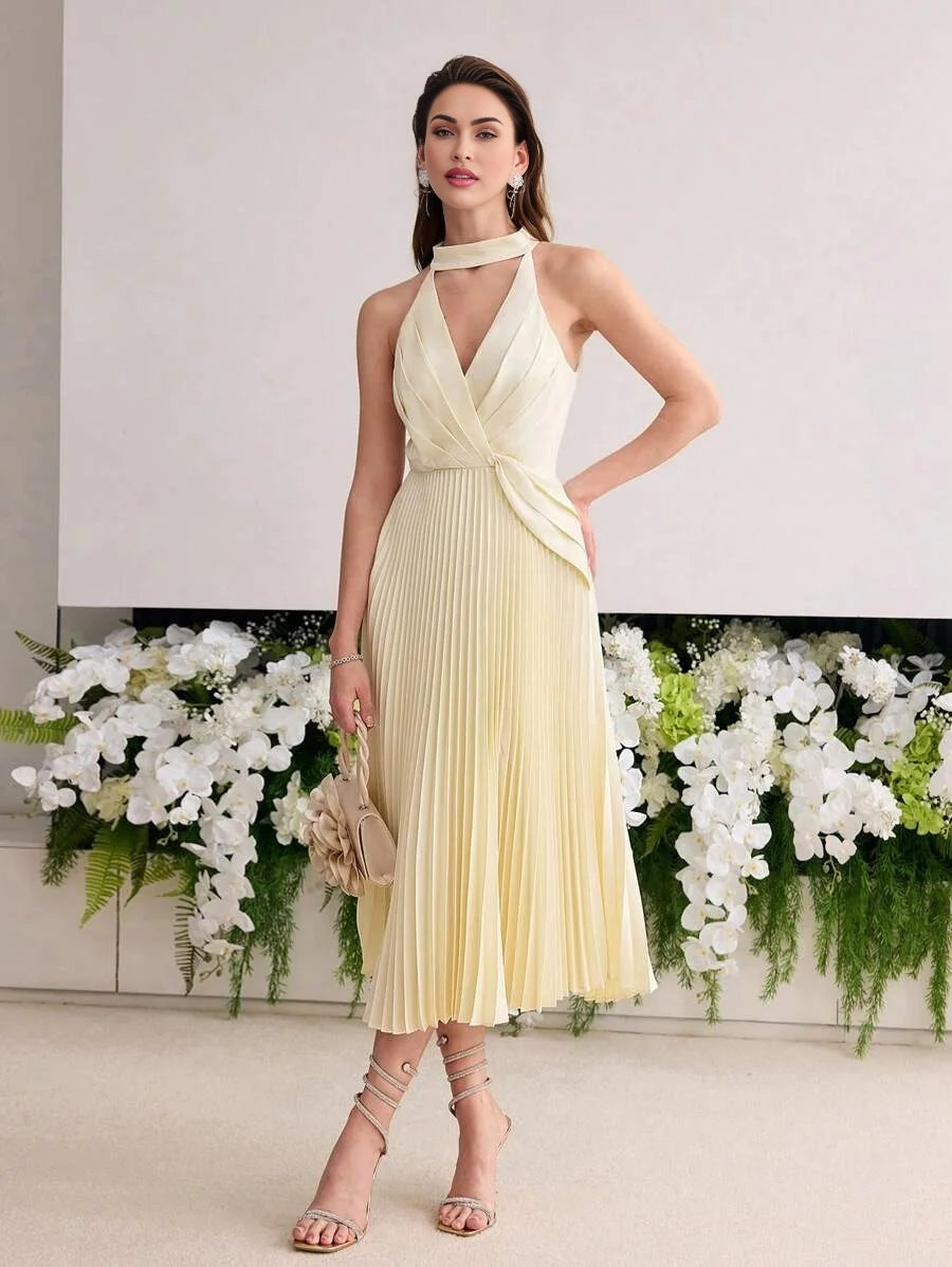 Soiréza STEREO FLORAL PLEATED COCKTAIL DRESS