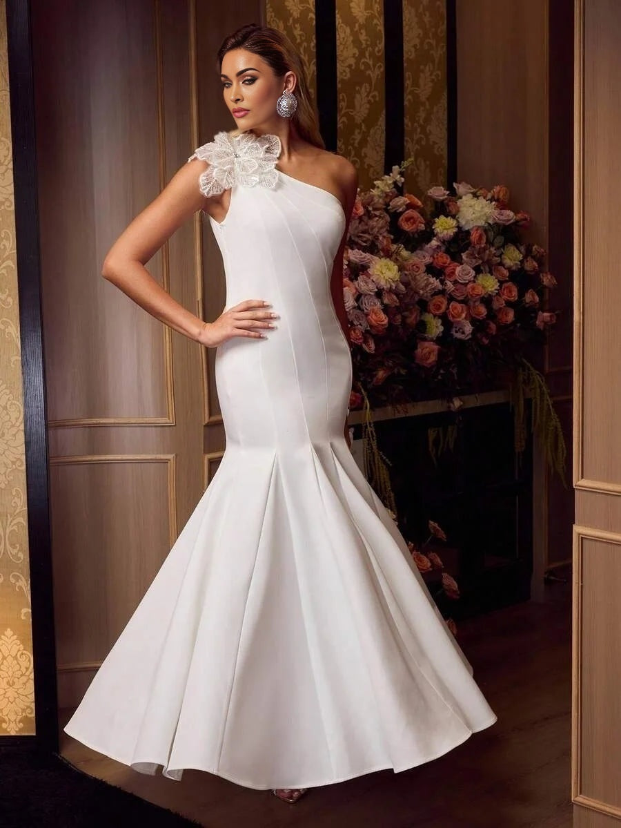 Soiréza STEREO FLORAL SLIM FIT COCKTAIL DRESS