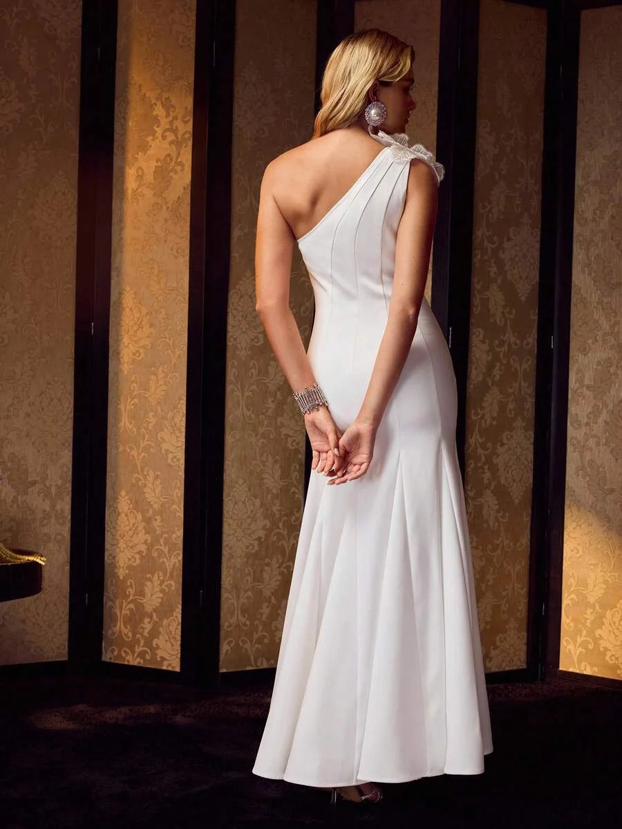 Soiréza STEREO FLORAL SLIM FIT COCKTAIL DRESS