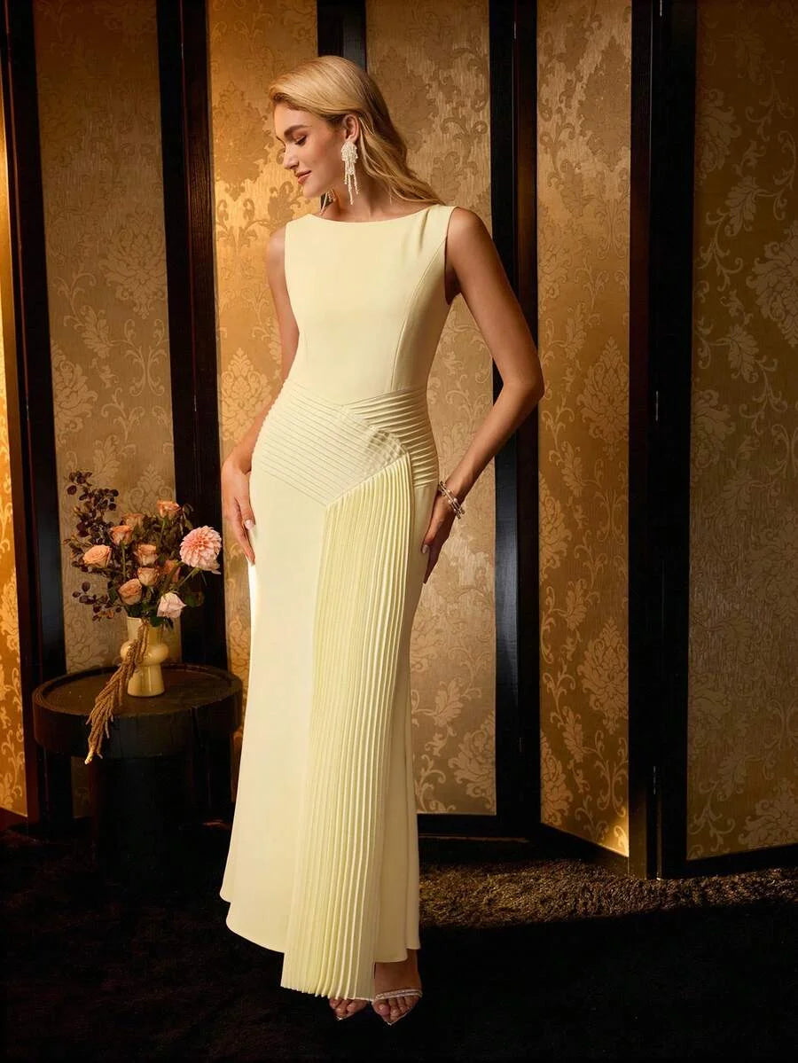 Soiréza WOMENS LIGHT PLEATED GATHERED DESIGN CASUAL DRESS