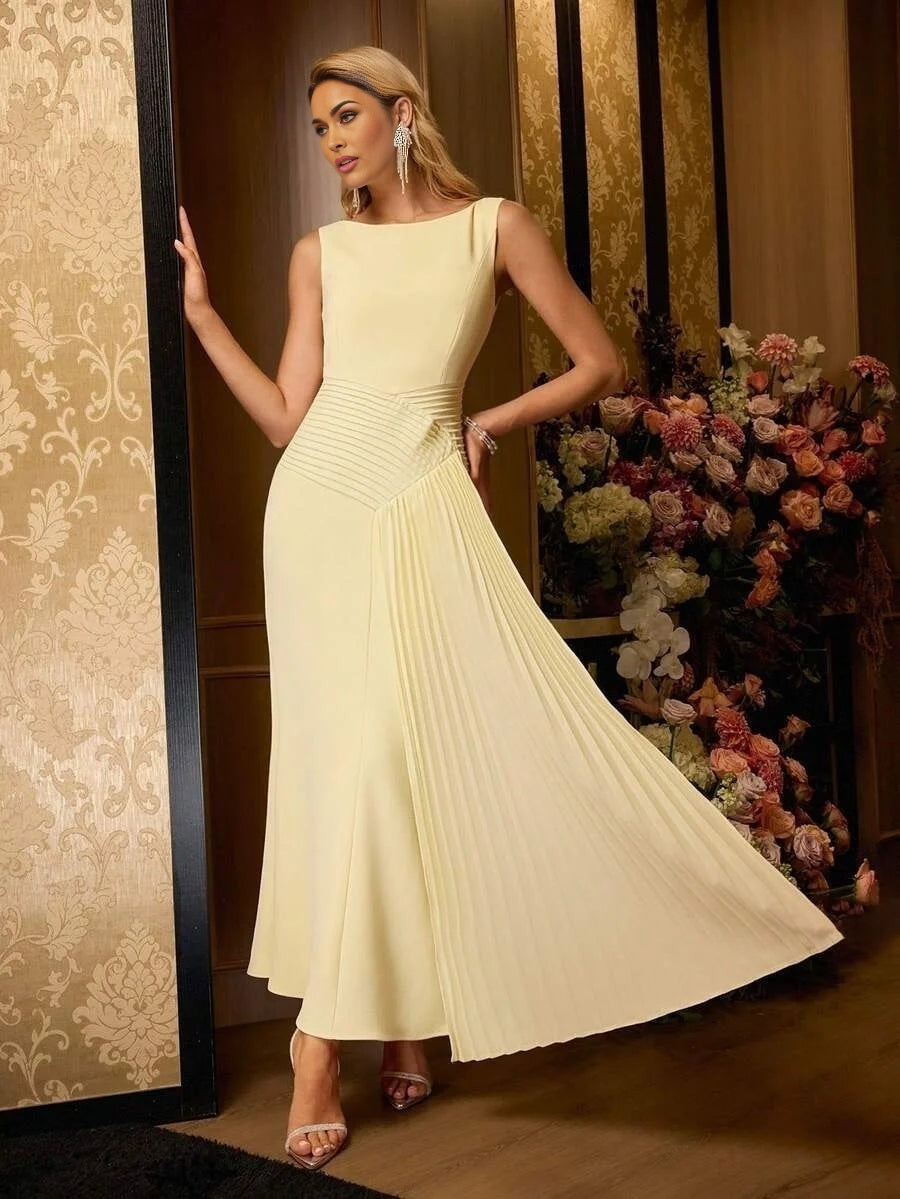 Soiréza WOMENS LIGHT PLEATED GATHERED DESIGN CASUAL DRESS