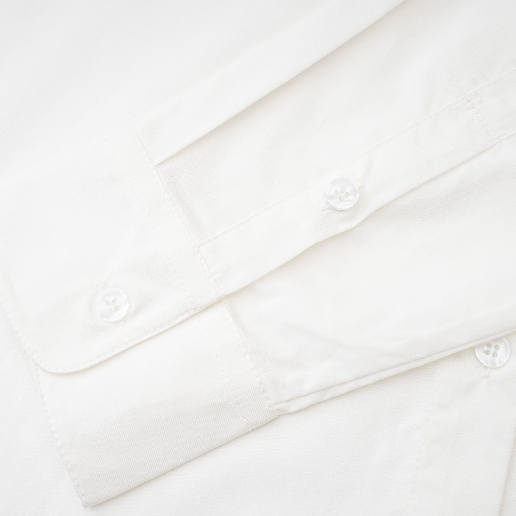 Solène white pointedcollar shirt