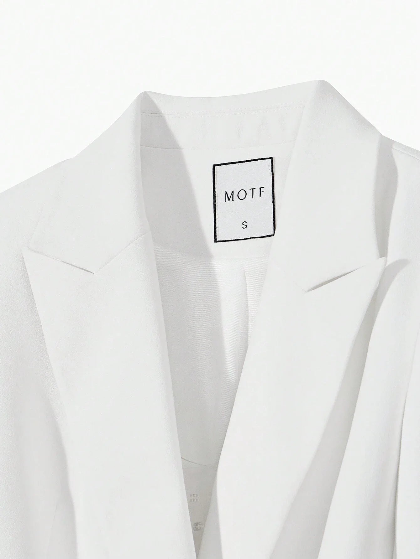 SOLID PEAK COLLAR CONTRAST FUZZY CUFF DOUBLE BREASTED PLACKET BLAZER