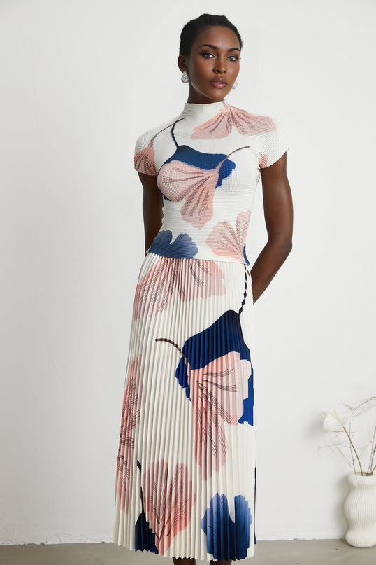 Tersilla White Pattern Knit Skirt Top Set