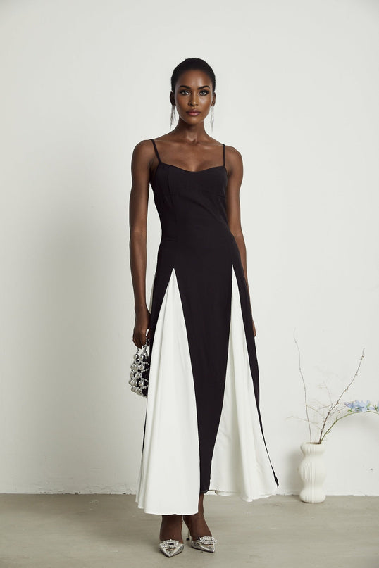 Tiziana Black and White Pleated Maxi Dress in Luxurious Terylene Fiber