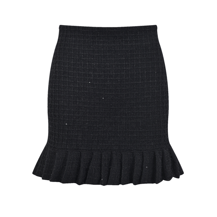 Structured in classic black with long sleeves a round neck four functional chest flap pockets and front button fastening Textured waffleknit dress made of 80% Polyester and 20% Cotton