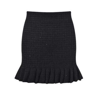 Structured in classic black with long sleeves a round neck four functional chest flap pockets and front button fastening Textured waffleknit dress made of 80% Polyester and 20% Cotton