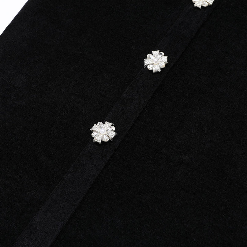 Van Hoef Black Midi Dress with Pearl-Trim Neckline and Button-Front Design