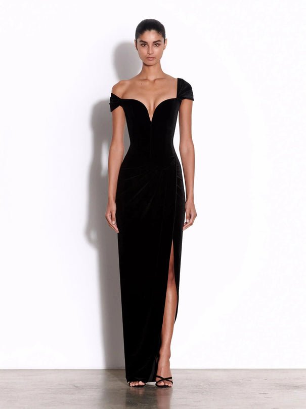 Van Hoef Black Off-Shoulder Maxi Dress for Formal Events and Weddings