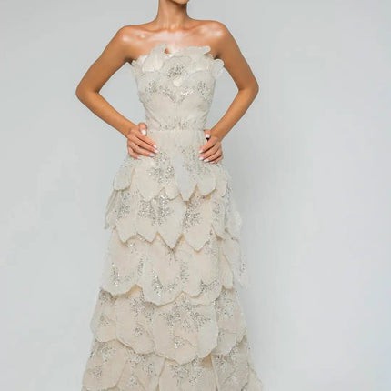 Van Hoef Cream Tiered Floral Applique Dress
