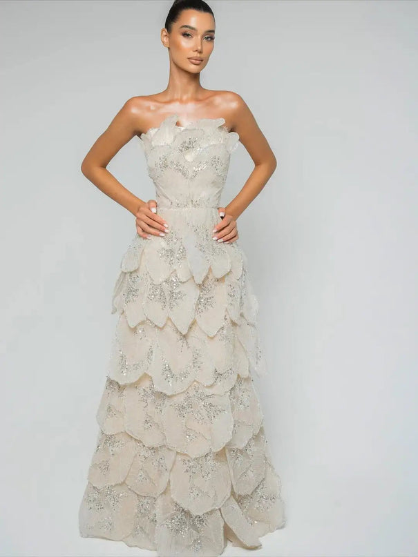 Van Hoef Cream Tiered Floral Applique Dress