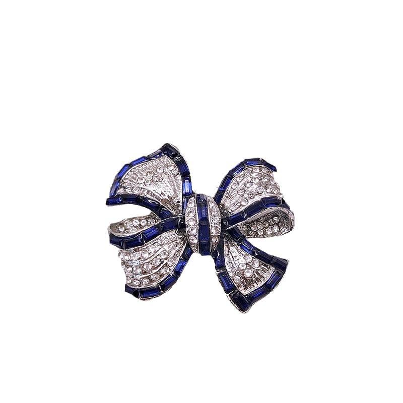 Van Hoef silver rhinestone bow knot brooch