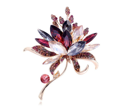 Van Hoef vintage rhinestone flower brooch pin Red