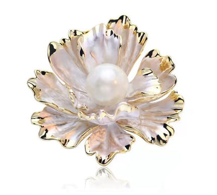 Van Hoef vintage-style brooch Gold Peony Flower Freshwater Pearl Brooch