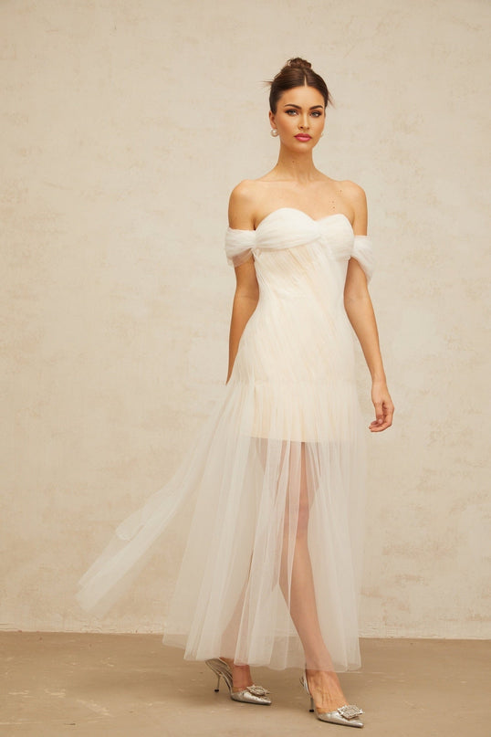 Violetta White Tulle Pleated Maxi Dress Off-Shoulder Sweetheart Neckline Draped Detailing Rear Zip Fastening Formal Gown Luxury 100% Terylene Fiber Composition
