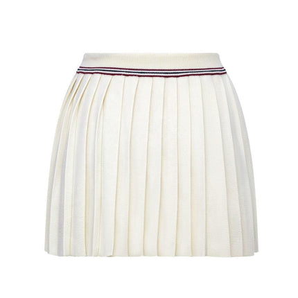 White 2-piece lounge set sleeveless top and knee-length shorts for women