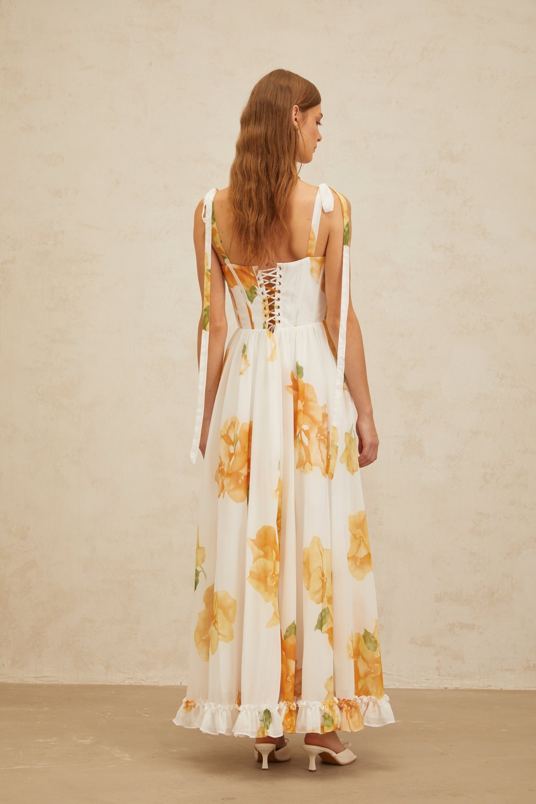 White and Orange Floral Print Maxi Dress with Sweetheart Neckline and Ruffled Trim