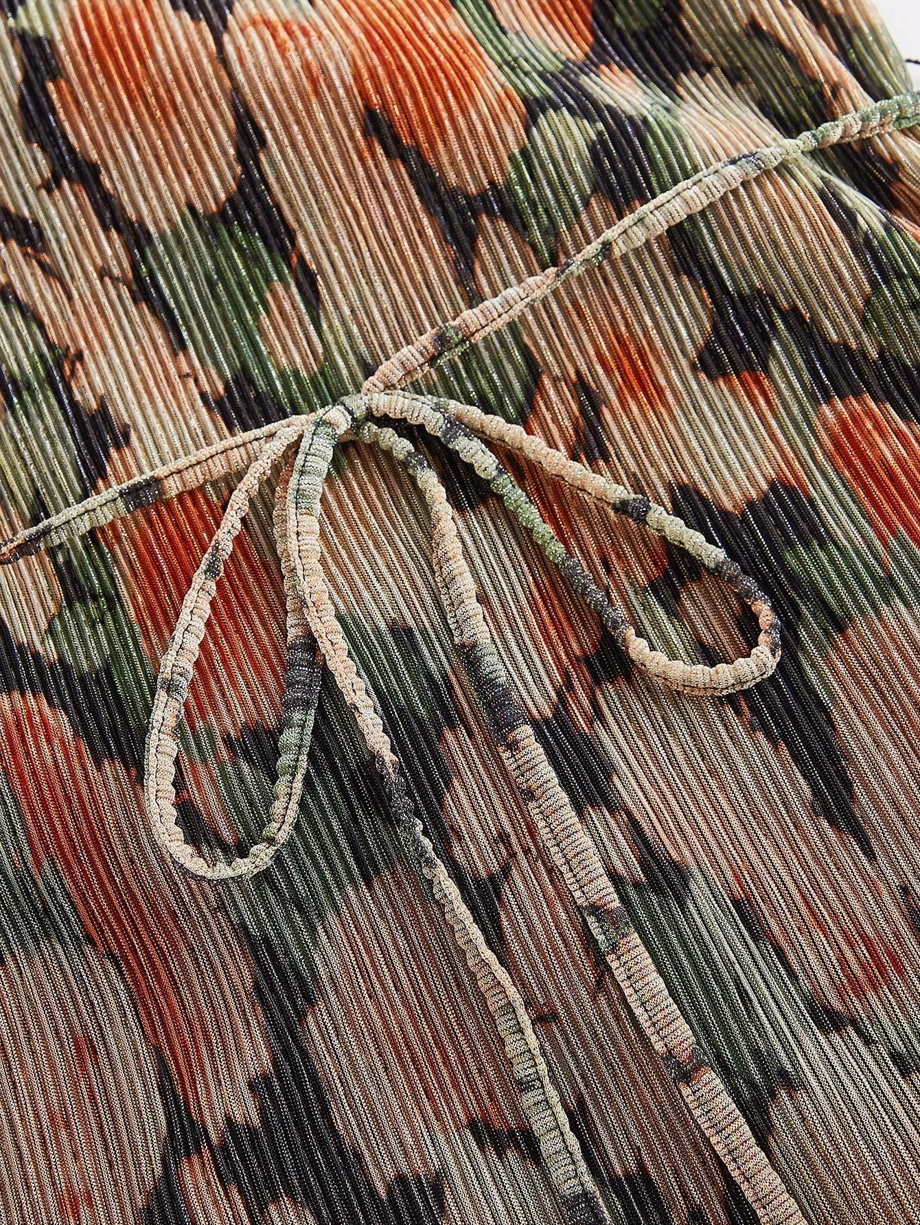 Womens Sleeveless Cinched Waist Floral Print Mesh Dress Elegant For Vacation Party Date Night