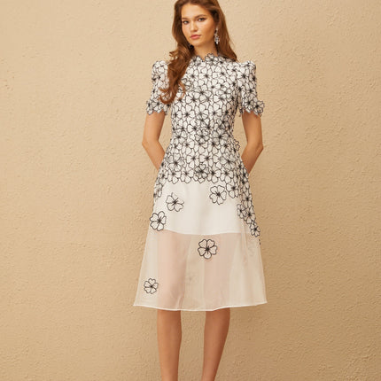 Yaelle White Floral Appliqué Tulle Midi Dress