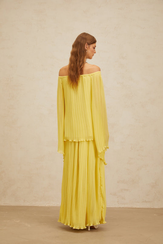 Yellow off the shoulder blouse and maxi skirt set in 100% Terylene fiber