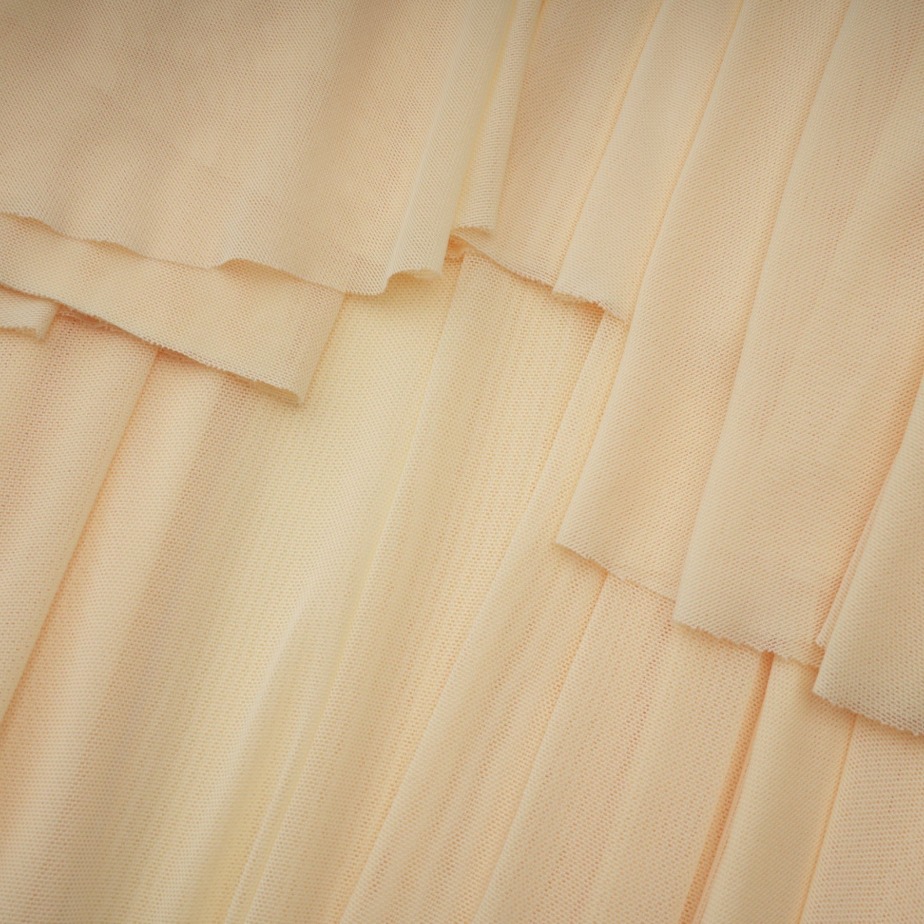 Yellow off the shoulder tulle pleated maxi dress