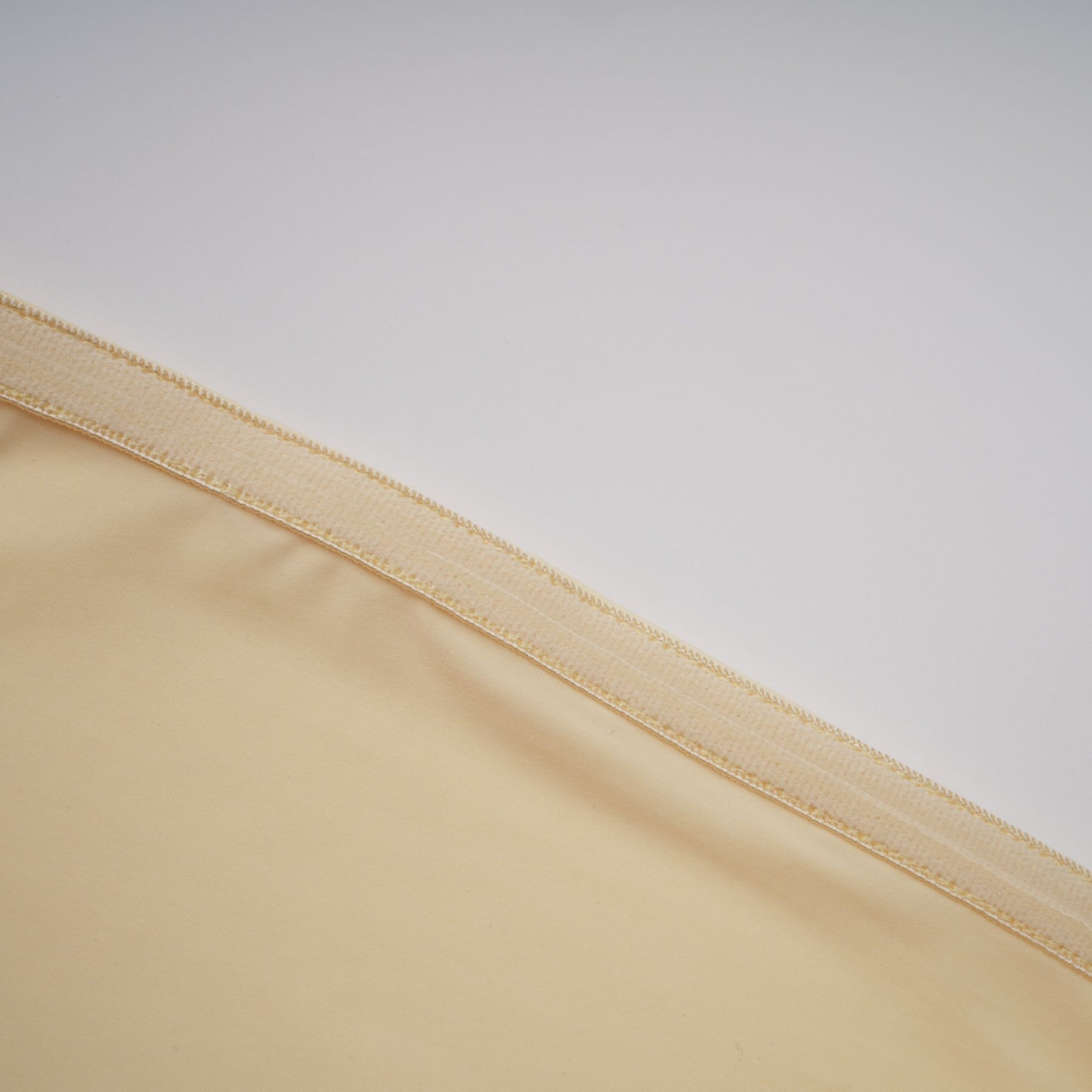 Yellow off the shoulder tulle pleated sleeveless dress