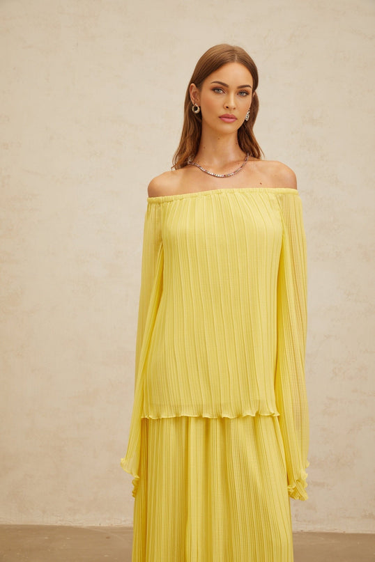 Yellow off the shoulder blouse and maxi skirt set made of 100% Terylene fiber
