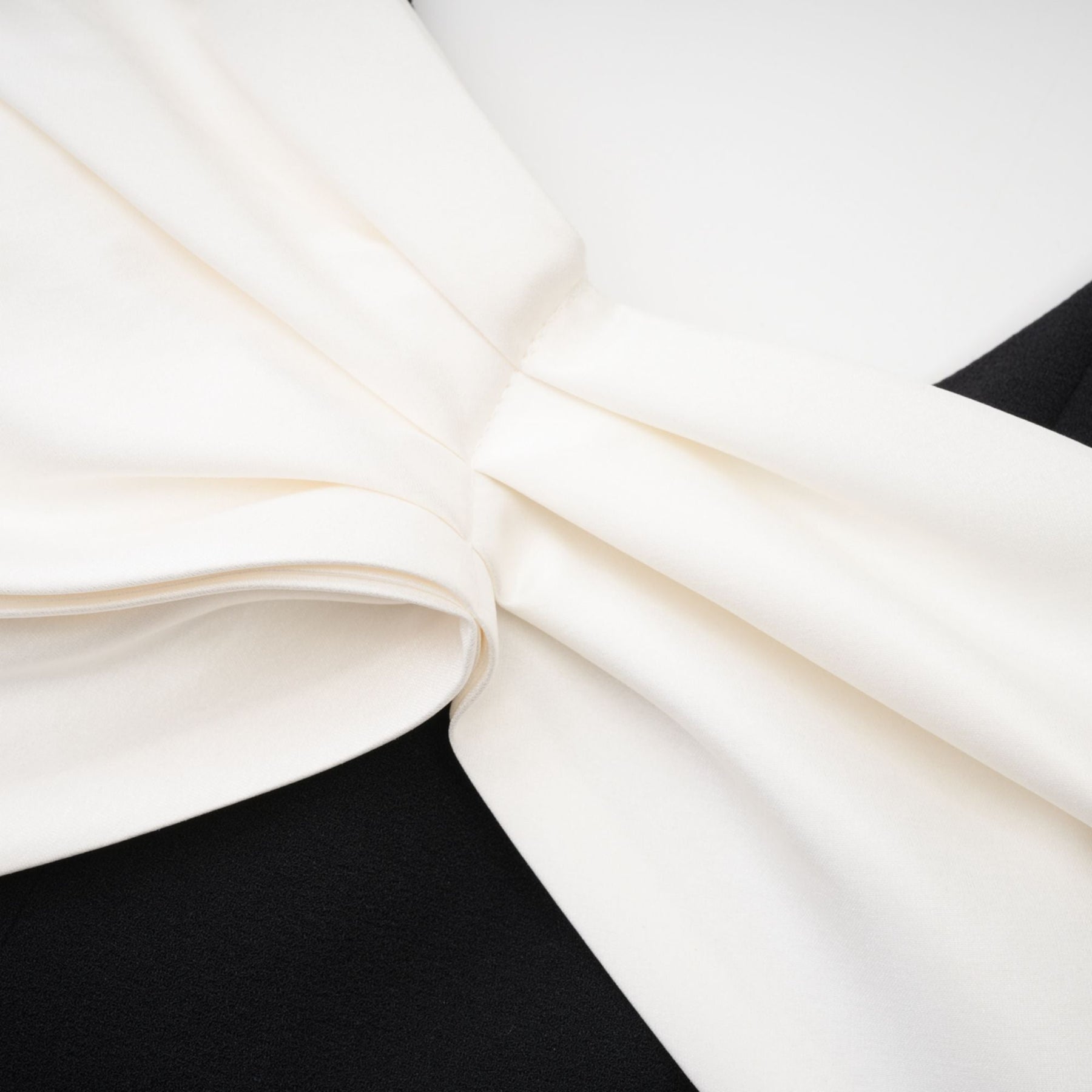 Ysabeau black embellished bowknot dress