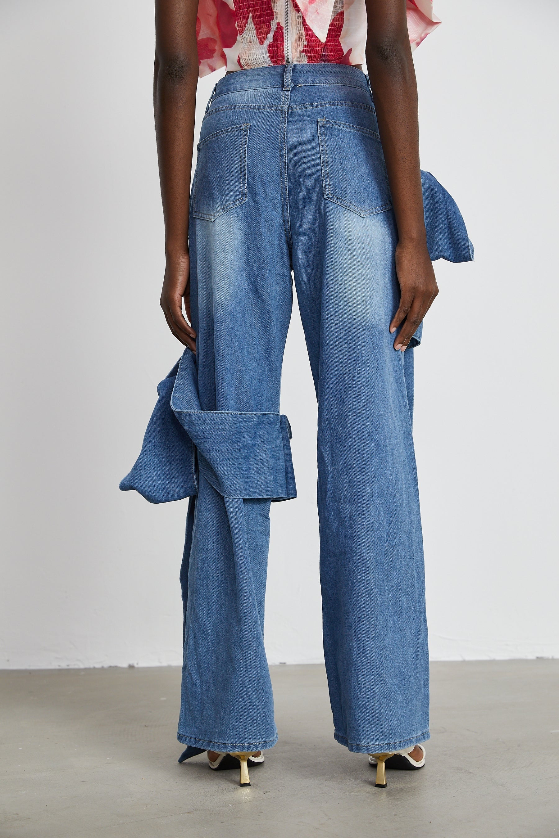Ysabella bowdetail wideleg jeans
