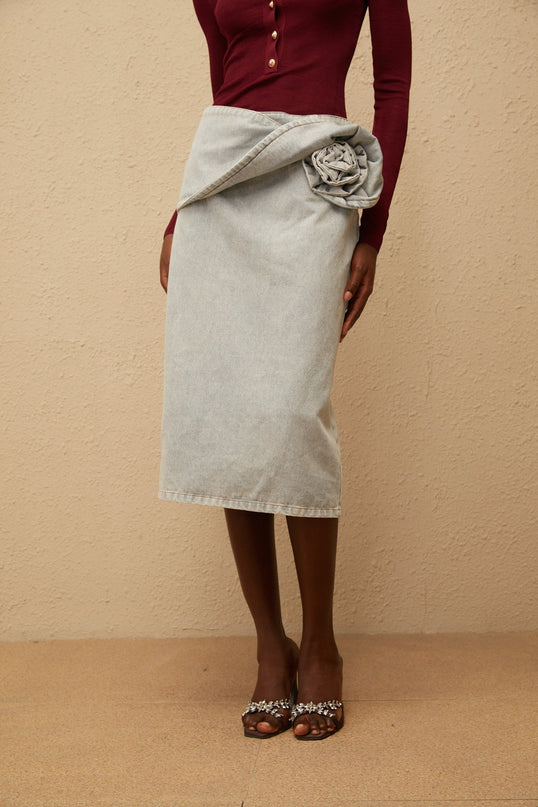 Zélie Blue Floral Appliqué Denim Midi Skirt